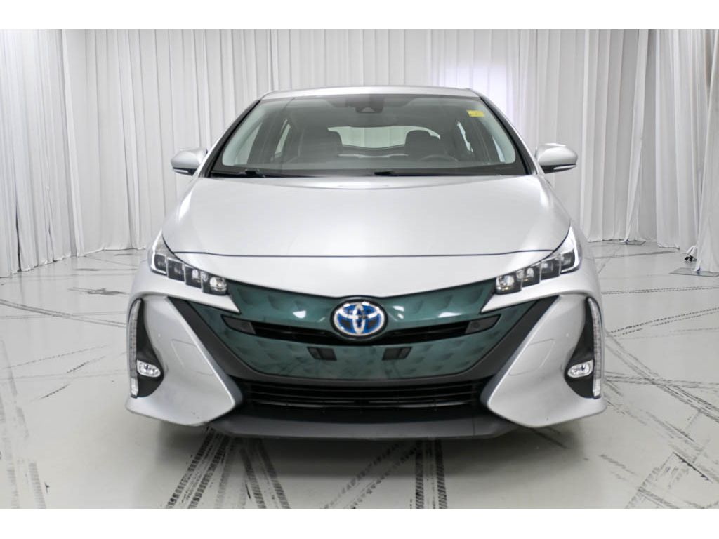 2018 Toyota Prius Prime Advanced photo 3