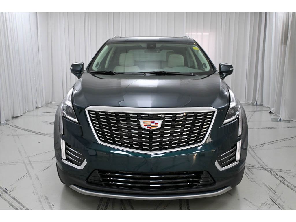 2025 Cadillac XT5 Premium Luxury photo 3