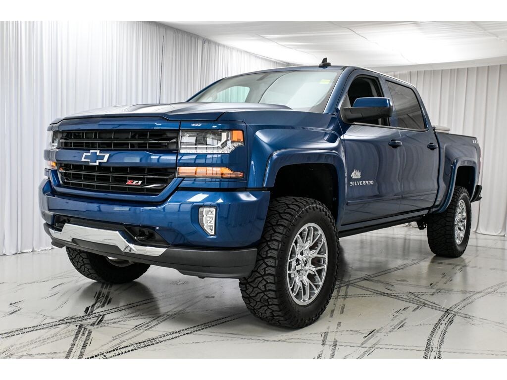 Used 2018 Chevrolet Silverado 1500 LT w/2LT Truck Crew Cab