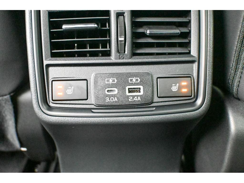 2026 Subaru Outback Limited - Photo 13