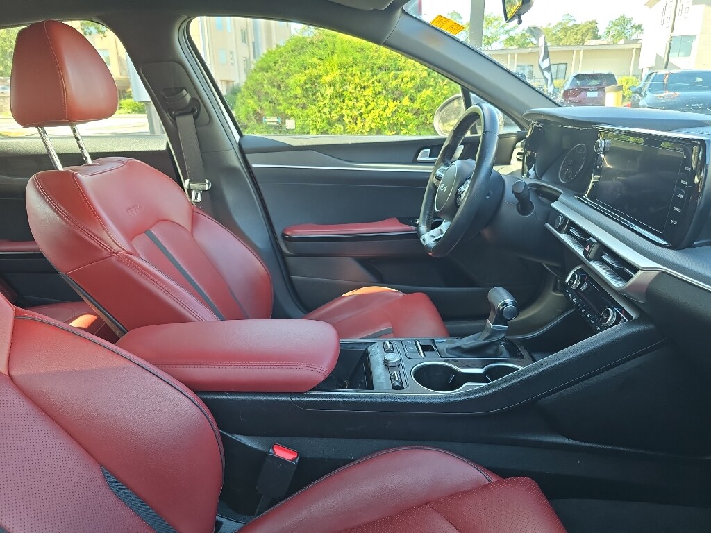 2024 Kia K5 GT-Line photo 4
