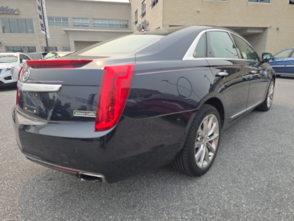 Used 2013 CADILLAC XTS Luxury Sedan