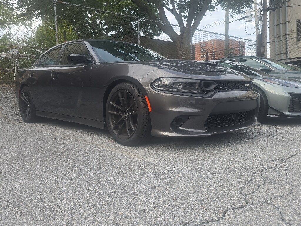 2023 Dodge Charger Scat Pack photo 2