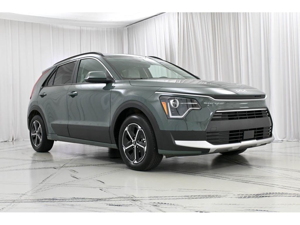 Used 2025 Kia Niro EX SUV