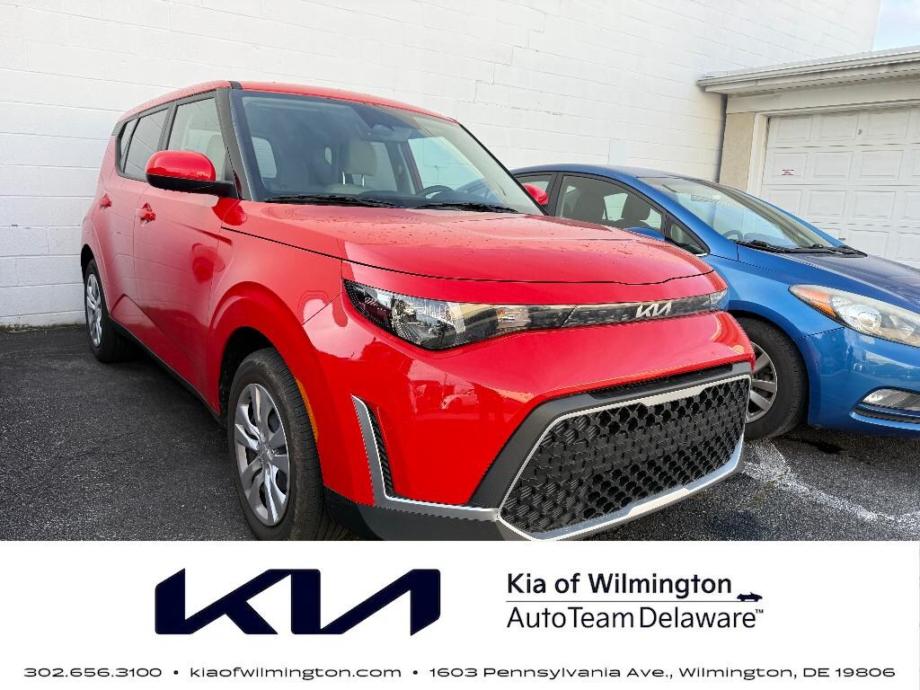 Used 2025 Kia Soul LX Hatchback