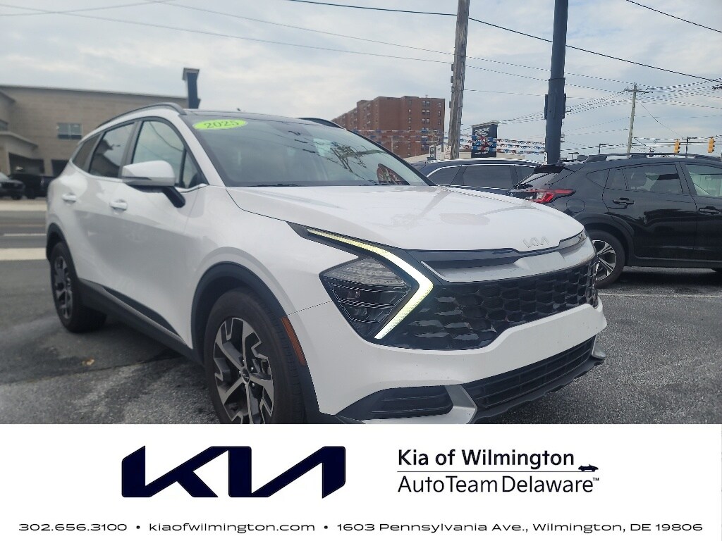 Used 2025 Kia Sportage EX SUV