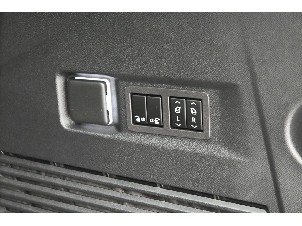 2024 Chevrolet Tahoe Z71 - Photo 60