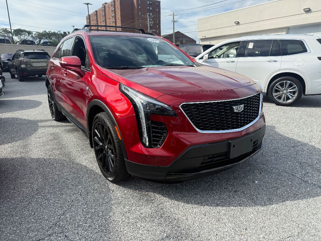 2023 Cadillac XT4 Sport photo 2