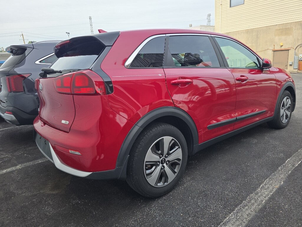 2018 Kia Niro FE photo 3