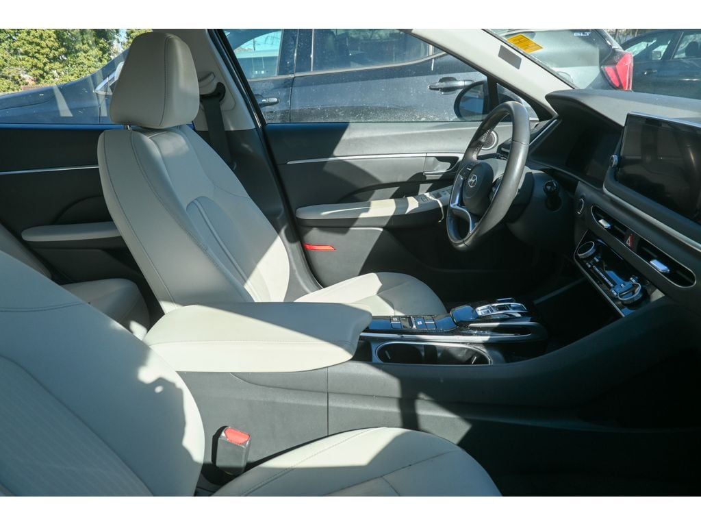 Used 2023 Hyundai Sonata SEL Sedan