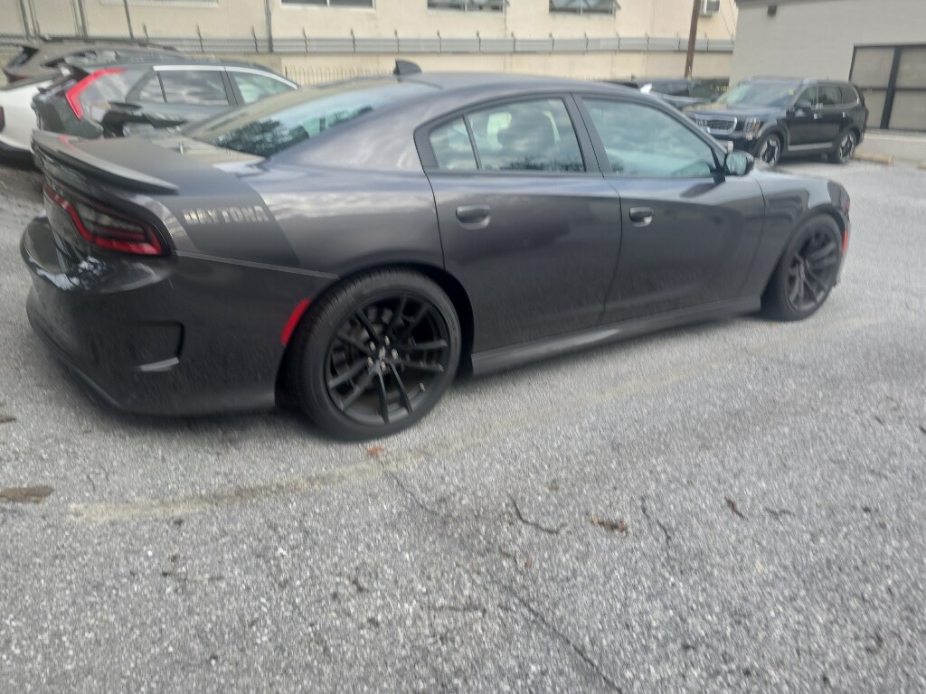 2023 Dodge Charger Scat Pack photo 3