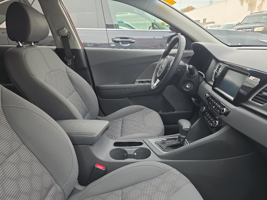 2018 Kia Niro FE photo 4