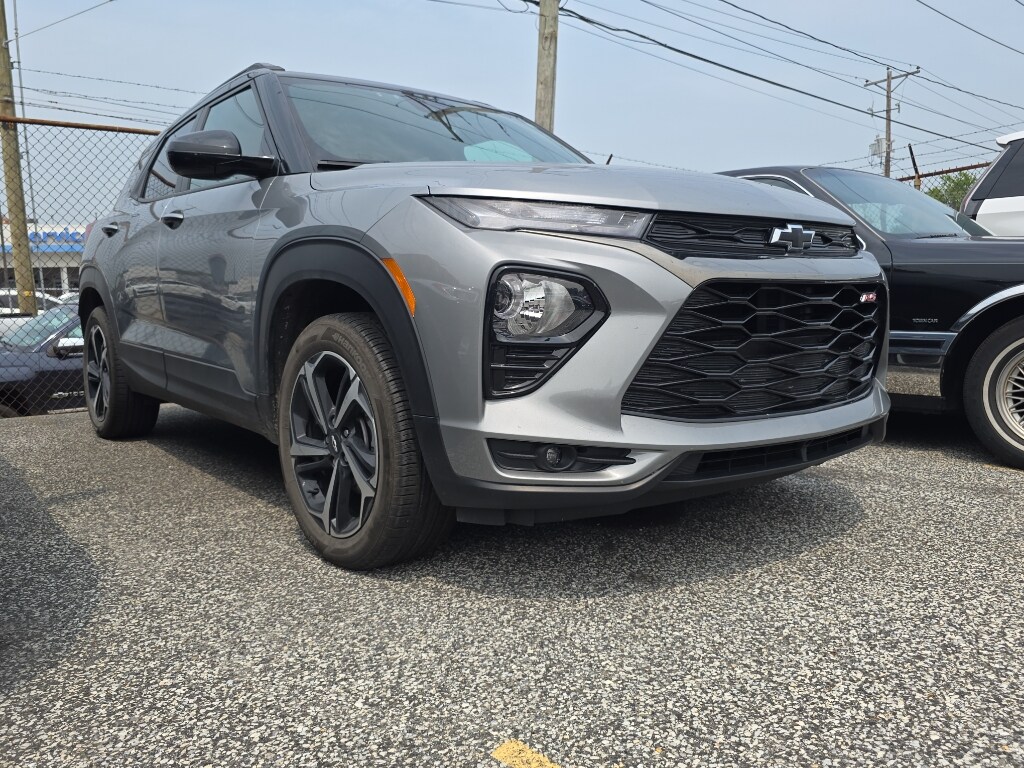 2023 Chevrolet Trailblazer RS photo 2