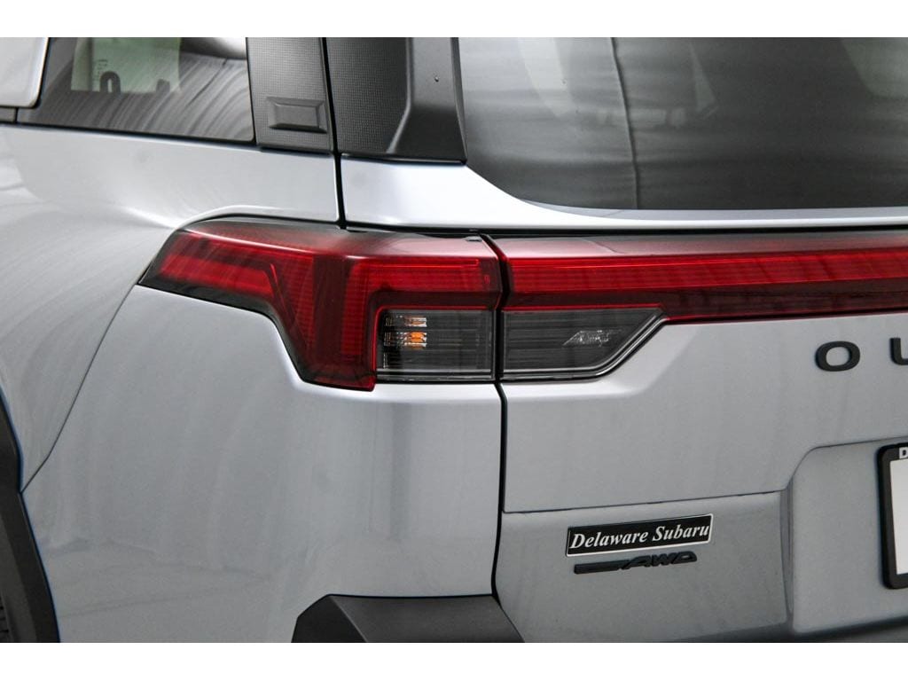 2026 Subaru Outback Limited - Photo 10