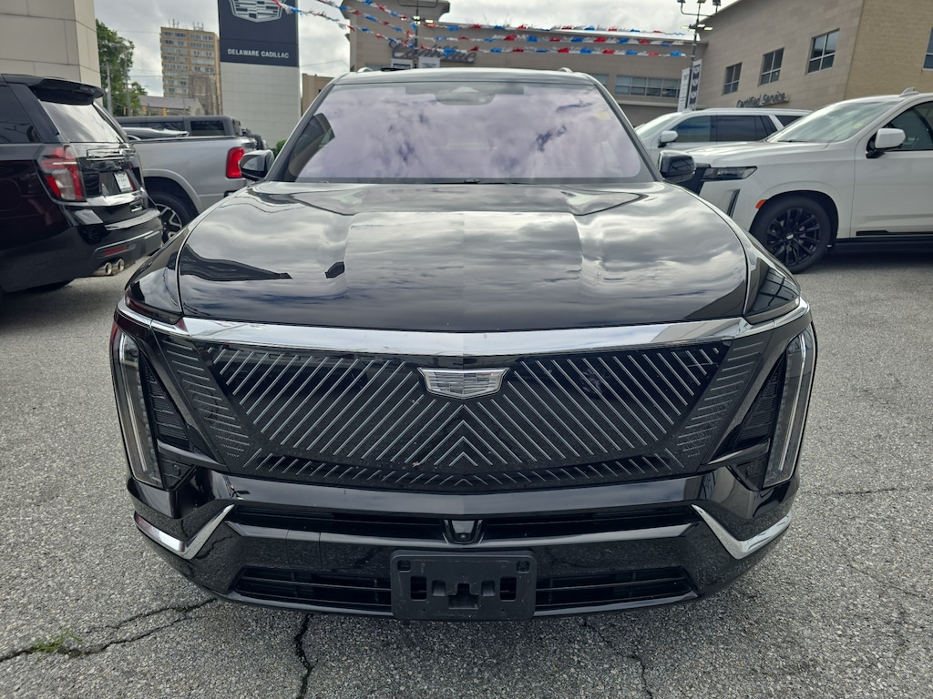 Used 2026 CADILLAC VISTIQ Premium Luxury SUV