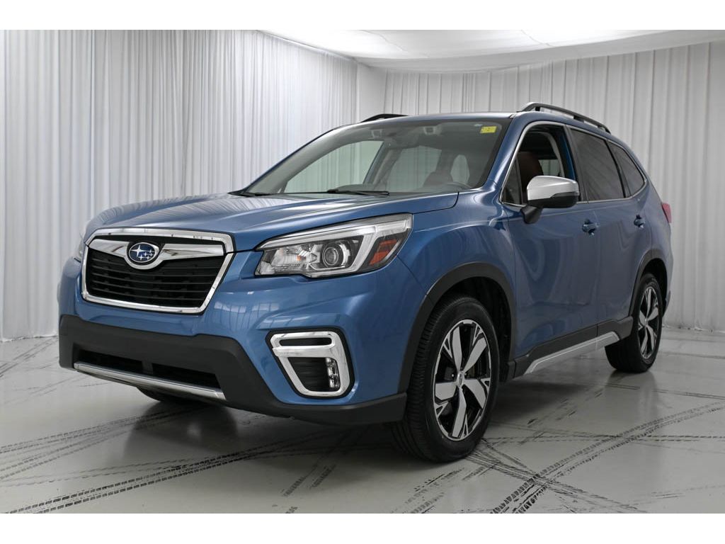 2020 Subaru Forester Touring photo 4