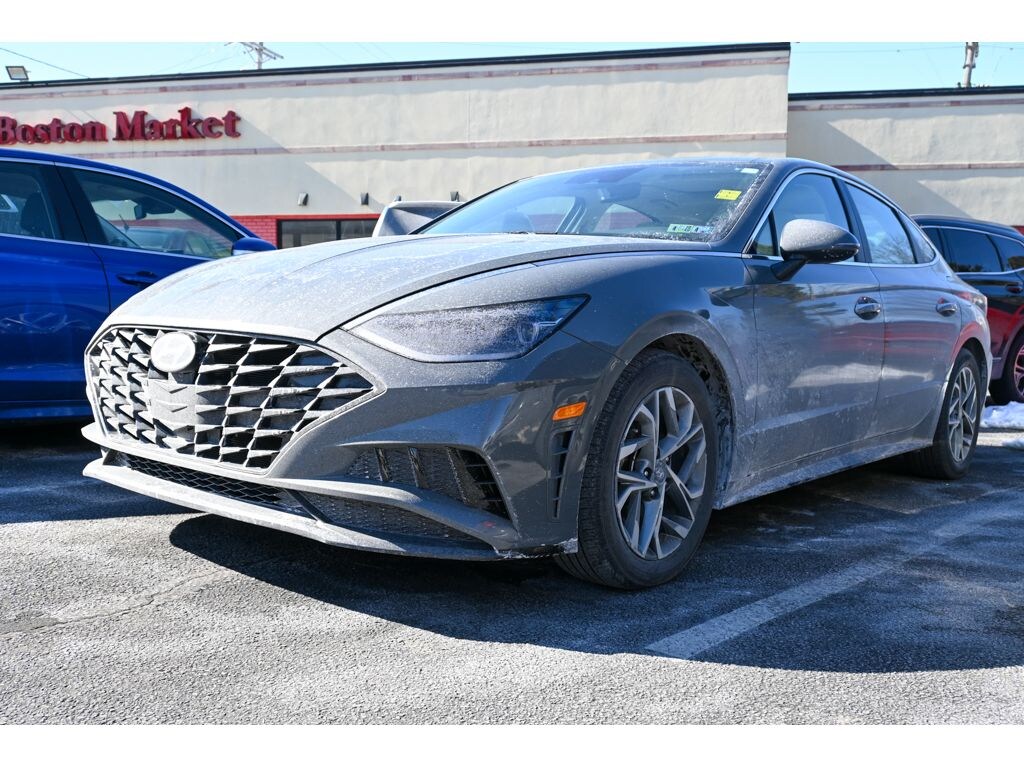 Used 2023 Hyundai Sonata SEL Sedan