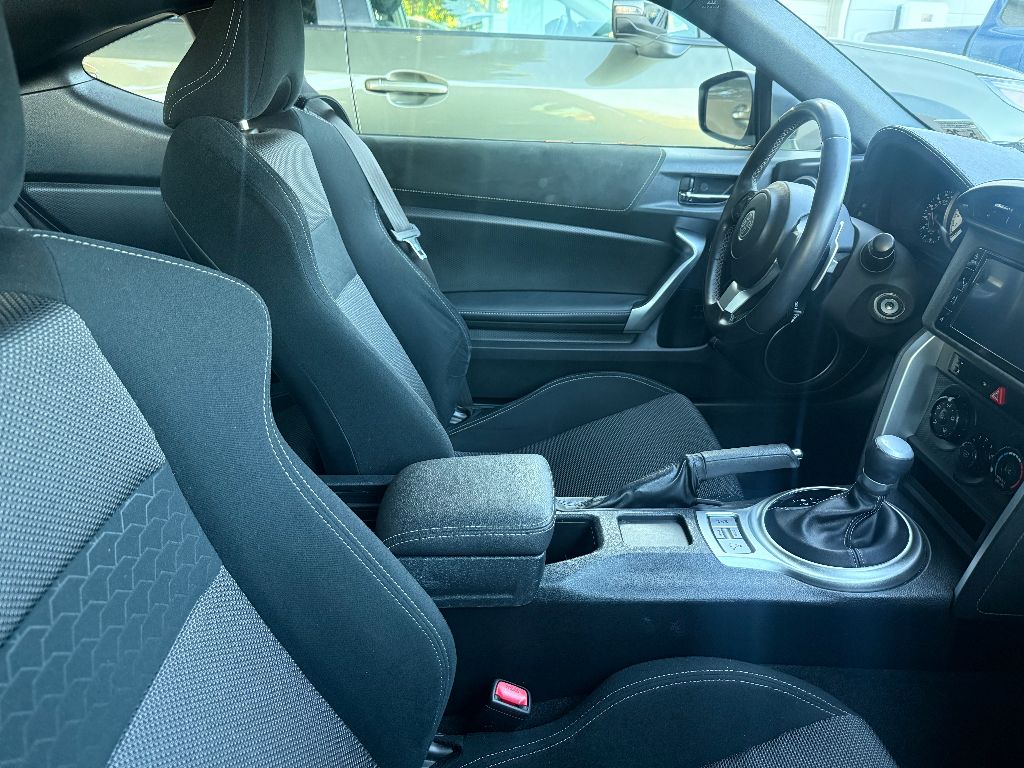 2020 Toyota GR86 Base photo 4