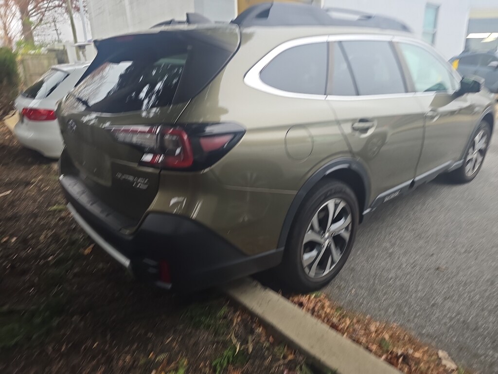 2021 Subaru Outback Limited XT photo 4