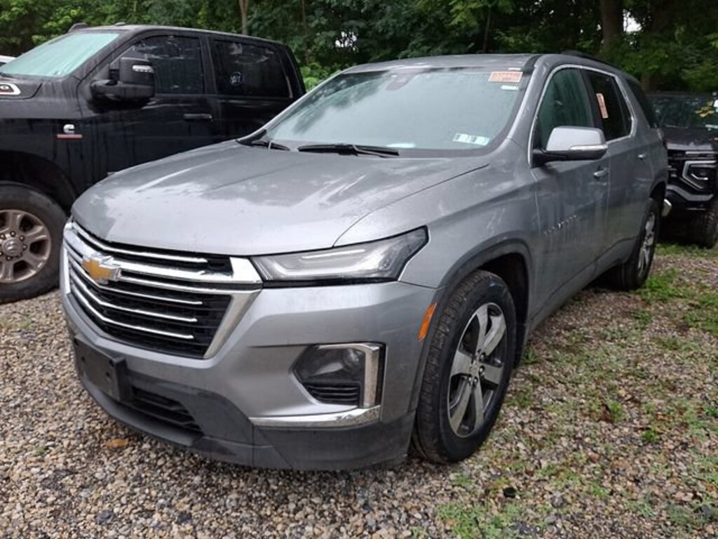Used 2023 Chevrolet Traverse LT Leather SUV