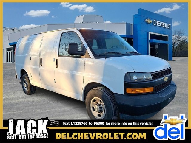 2020 Chevrolet Express Cargo Work Van's photo