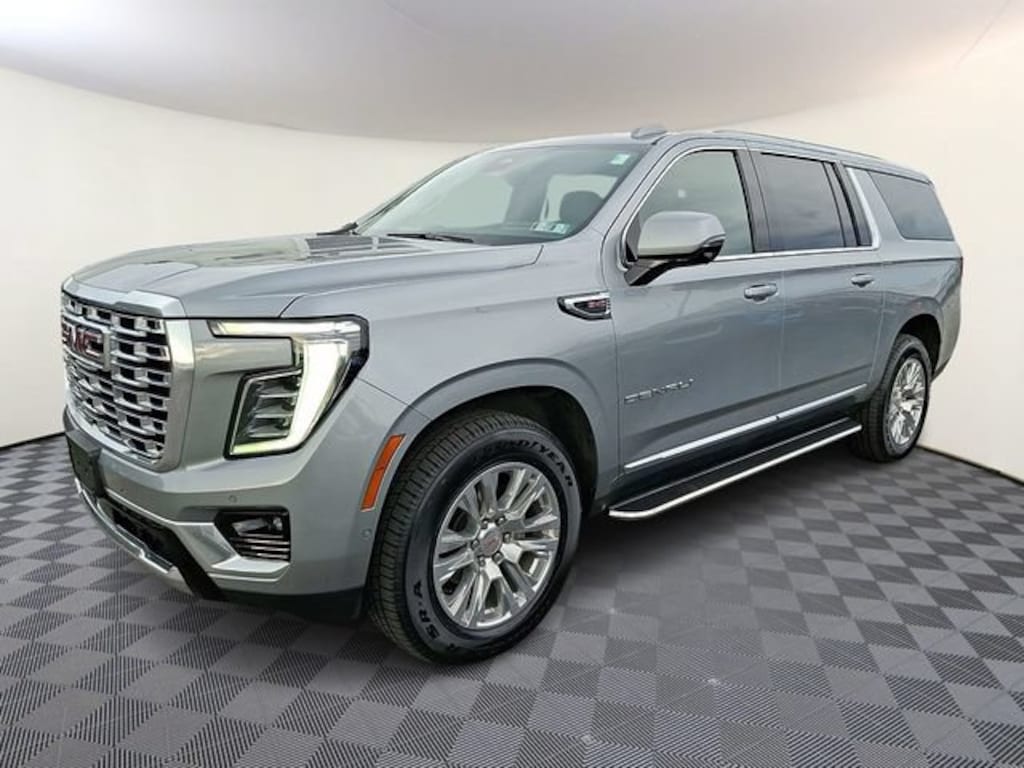 Used 2025 GMC Yukon XL Denali SUV