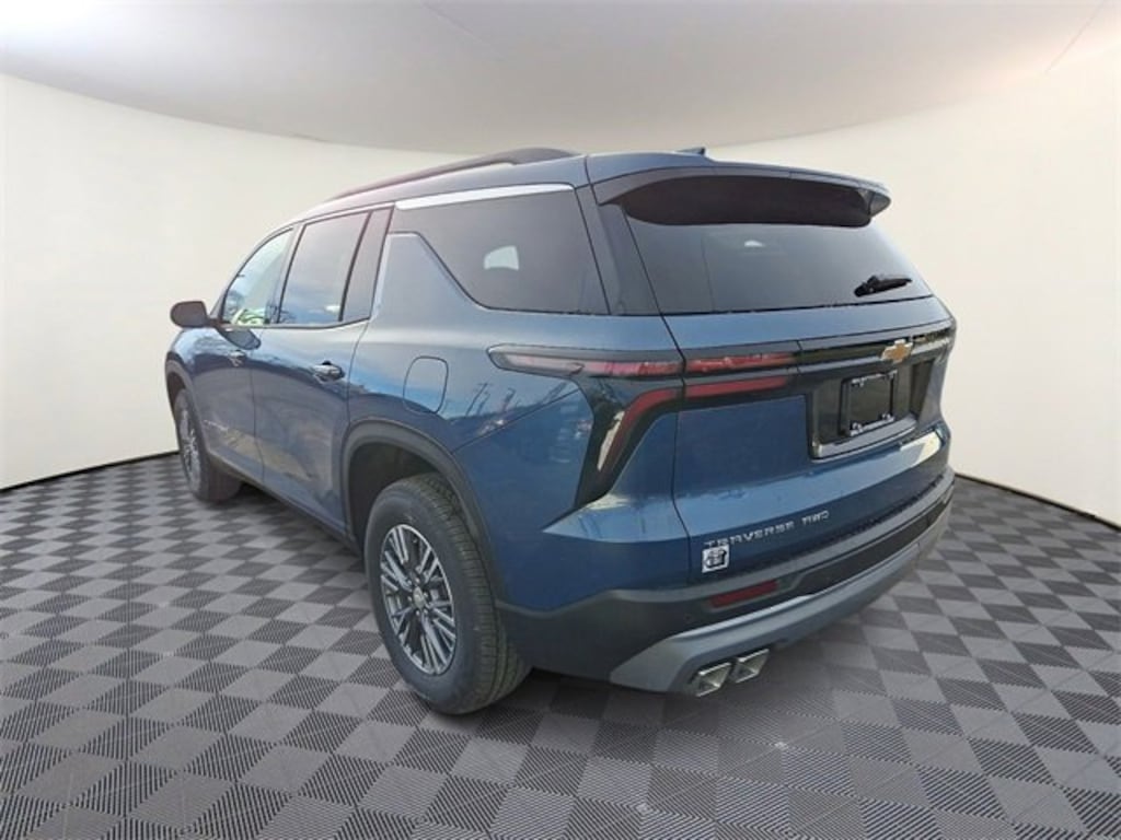 New 2026 Chevrolet Traverse LT SUV