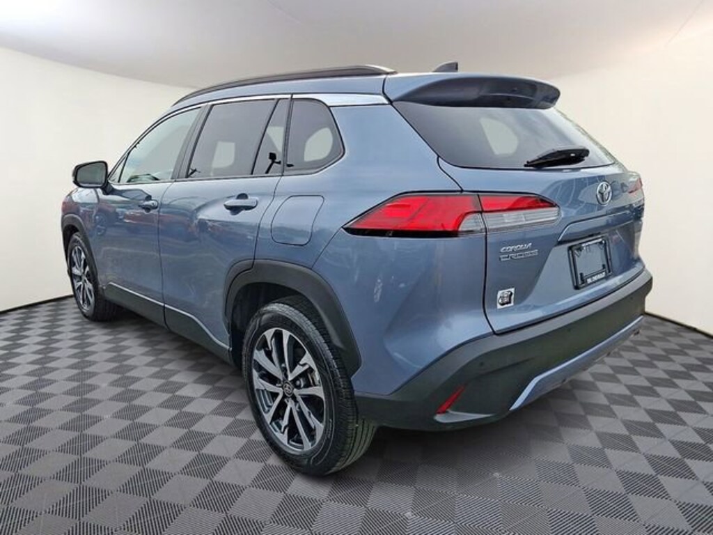 Used 2025 Toyota Corolla Cross XLE