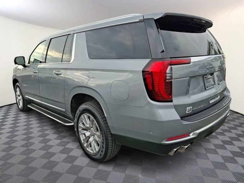 Used 2025 GMC Yukon XL Denali SUV