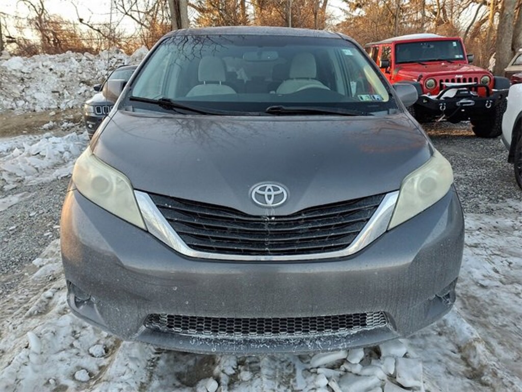 Used 2012 Toyota Sienna LE AAS