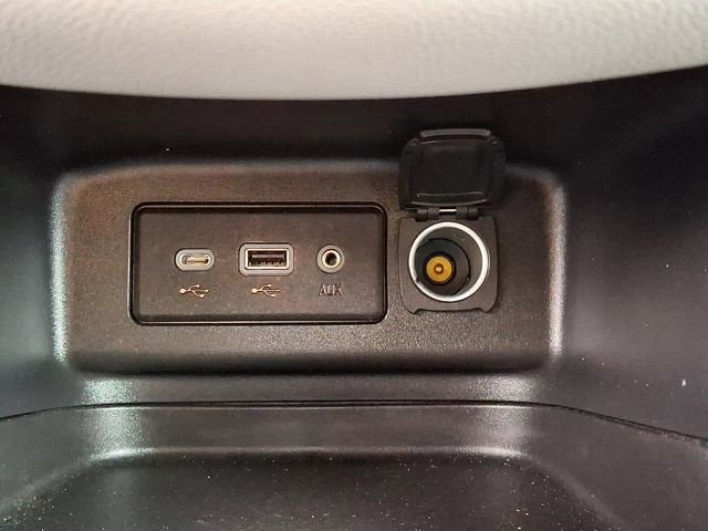 2023 Chevrolet Equinox LS - Photo 24