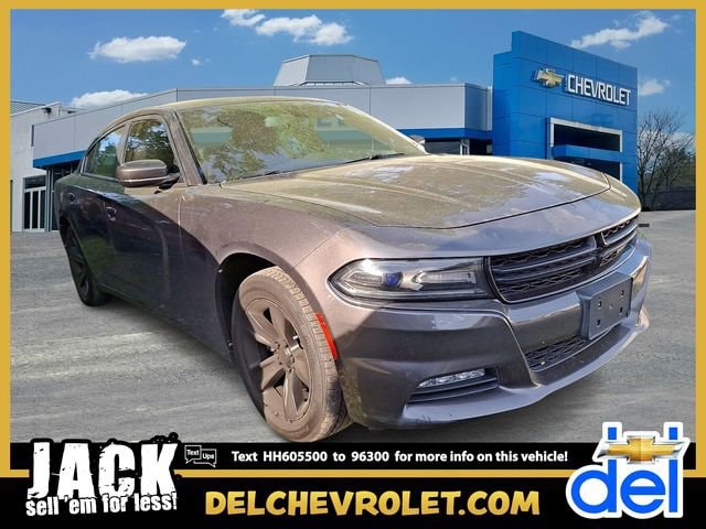 2017 Dodge Charger SXT's photo