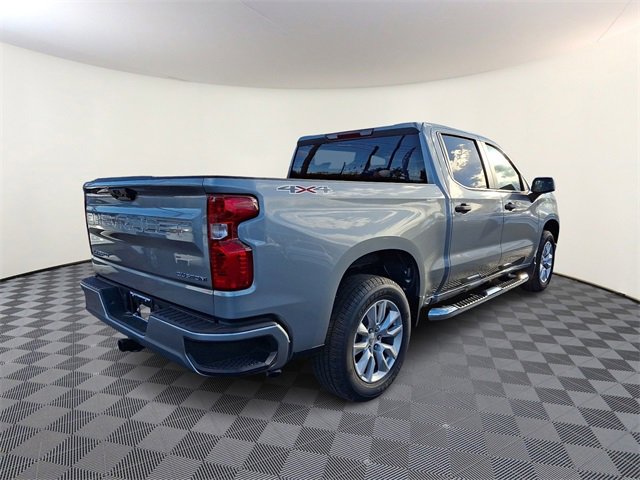 2026 Chevrolet Silverado 1500 Custom photo 3