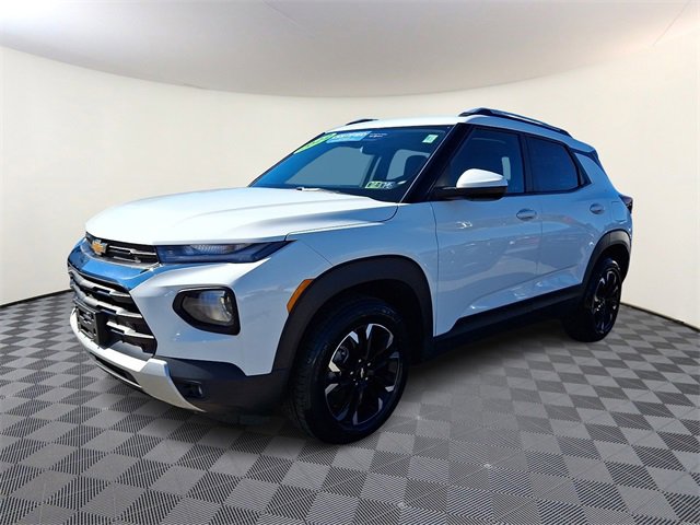 2022 Chevrolet Trailblazer LT photo 2