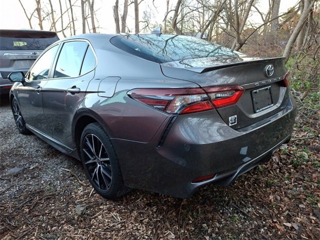 Used 2023 Toyota Camry SE
