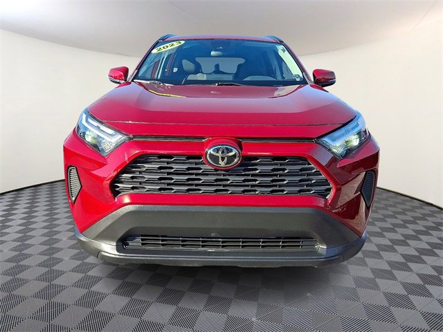 2023 Toyota RAV4 XLE photo 2