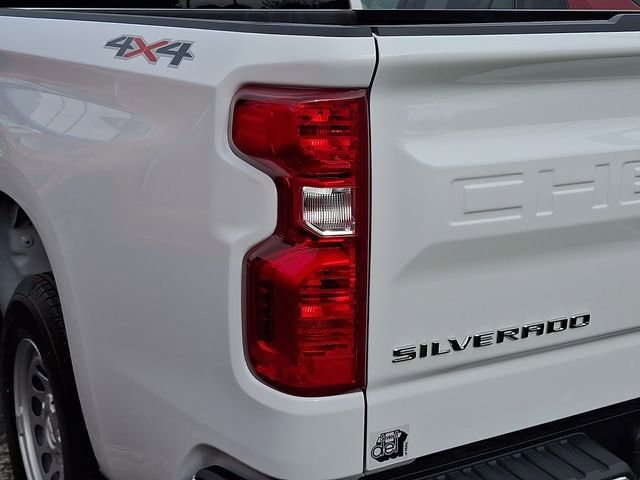2025 Chevrolet Silverado 1500 Work Truck - Photo 10