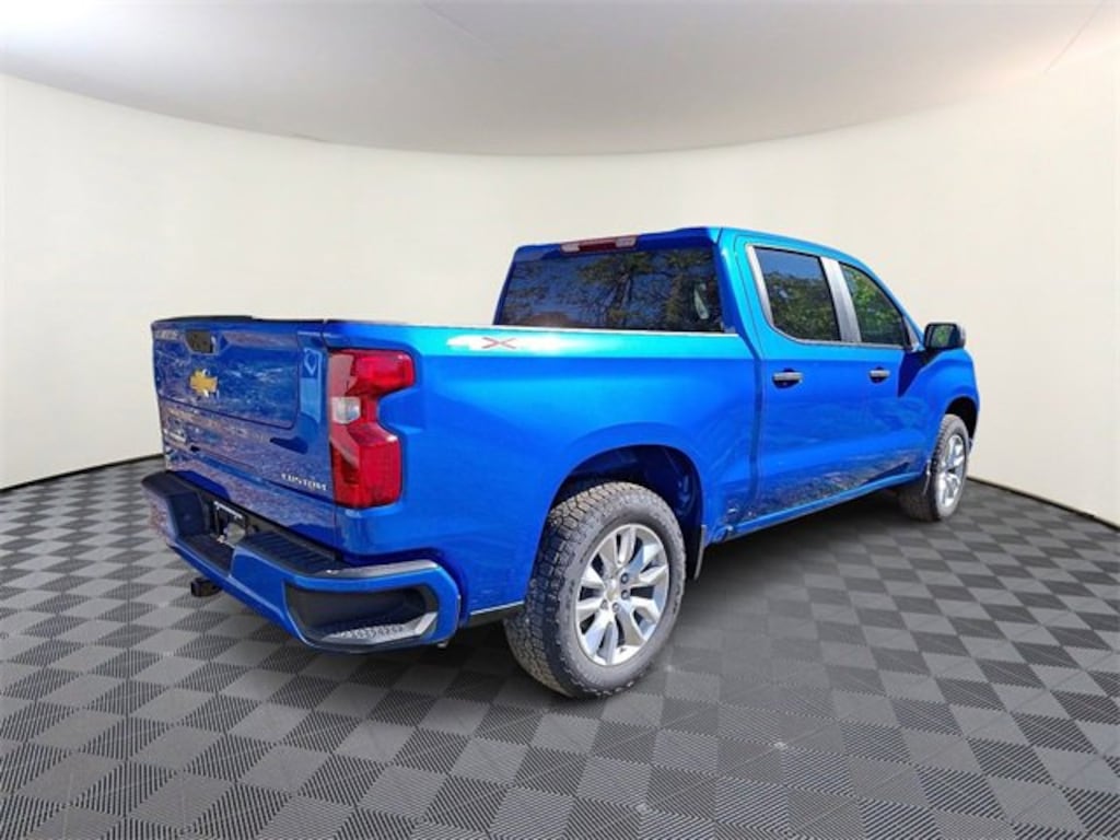 New 2026 Chevrolet Silverado 1500 Custom Truck