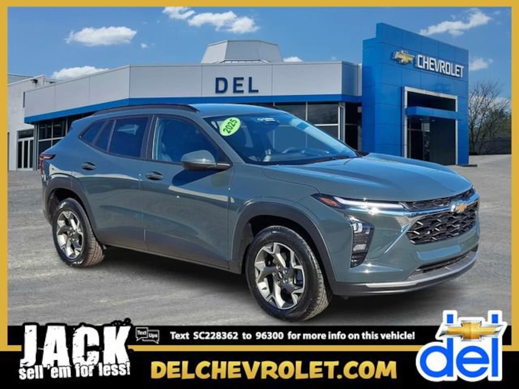 Used 2025 Chevrolet Trax LT SUV