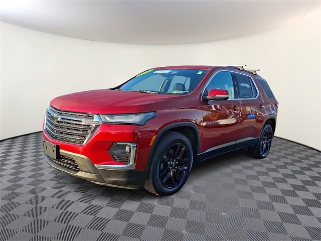 2022 Chevrolet Traverse Leather photo 2
