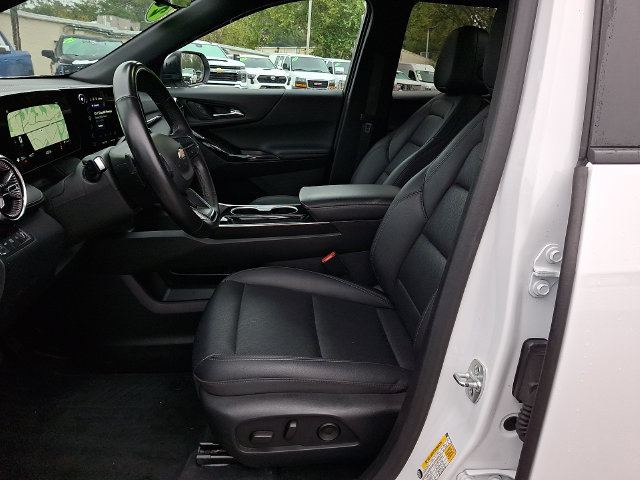 2025 Chevrolet Equinox LT - Photo 14