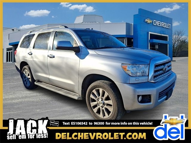 2014 Toyota Sequoia Limited's photo