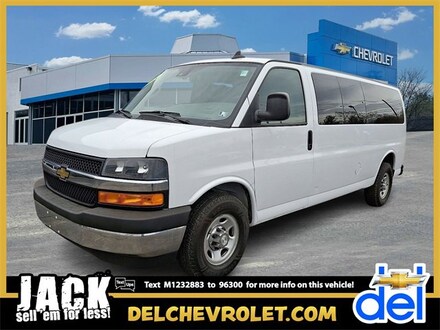 2021 Chevrolet Express Passenger 3500 1LT Van