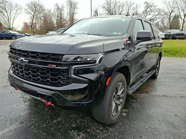 2024 Chevrolet Suburban Z71 photo 3