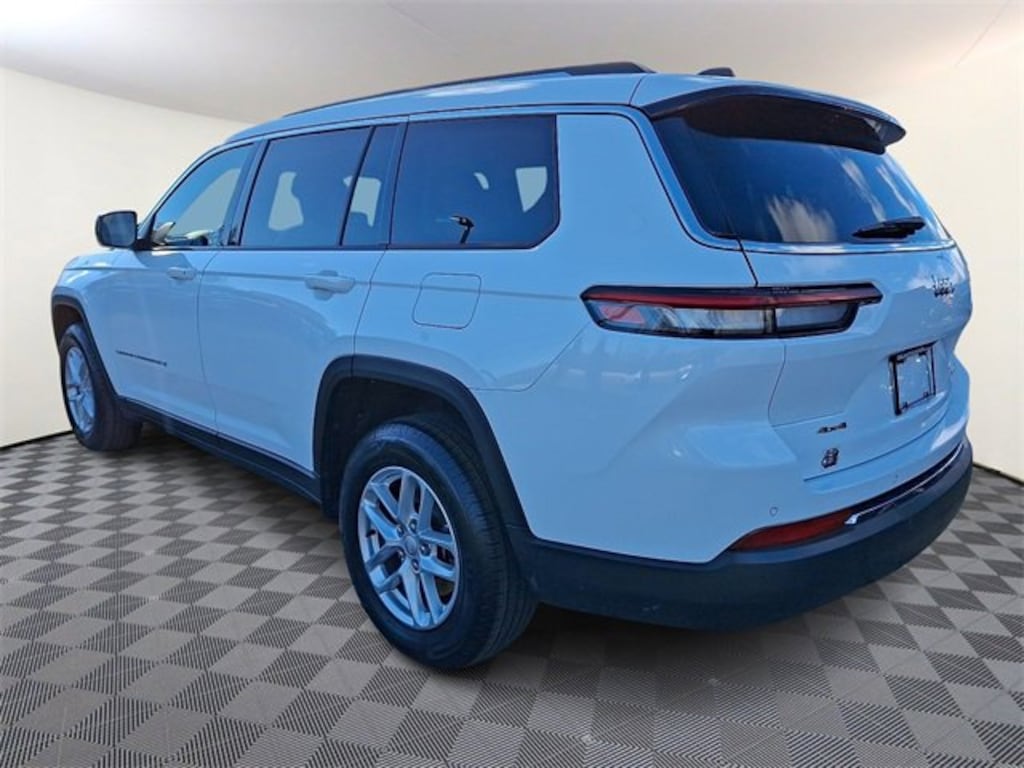 Used 2023 Jeep Grand Cherokee L Laredo