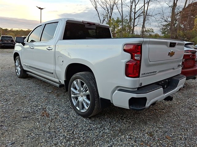 2024 Chevrolet Silverado 1500 High Country photo 4