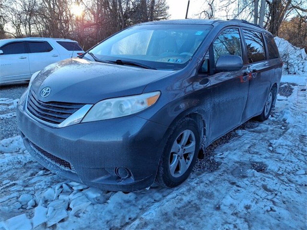 Used 2012 Toyota Sienna LE AAS