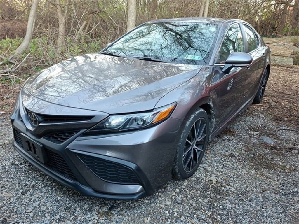 Used 2023 Toyota Camry SE
