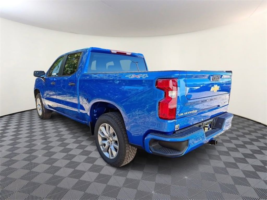 New 2026 Chevrolet Silverado 1500 Custom Truck