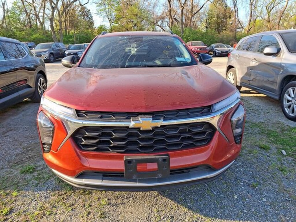 Used 2024 Chevrolet Trax LT SUV
